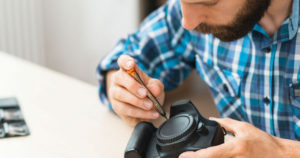 カメラの手入れ方法と カメラを手入れする専用の用品と代用品の解説