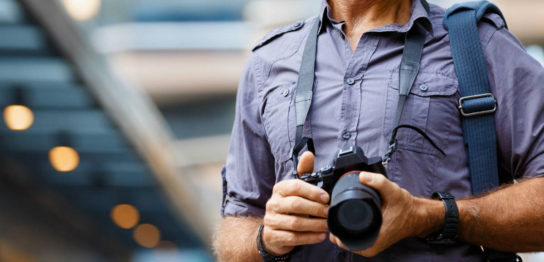 一眼レフの持ち運び方 持ち運びに便利なカメラアクセサリーを紹介