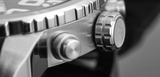 スイスの高級時計が人気の理由 国産高級時計の評価と注意点の解説