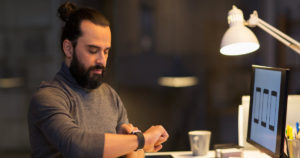 体形・洋服ごとにオススメの腕時計の厚さとモデル スーツに合う厚さ