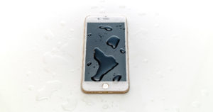 防水スマホの防水機能 おすすめの防水スマホケースと防水スマホ