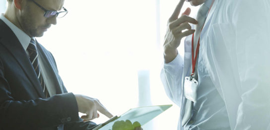 ネックストラップの利点 デザイン・素材・ブランドごとのおすすめ品