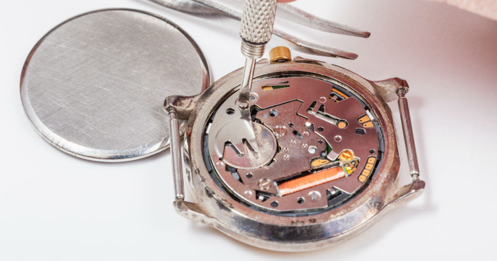 腕時計の電池交換の方法 裏蓋の主な３種類とそれぞれの交換方法