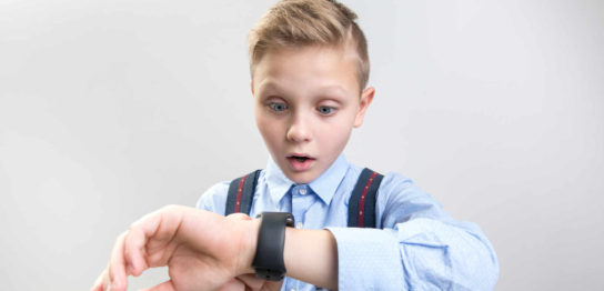 腕時計の子供向けアナログ時計とデジタル時計 利点と欠点の解説