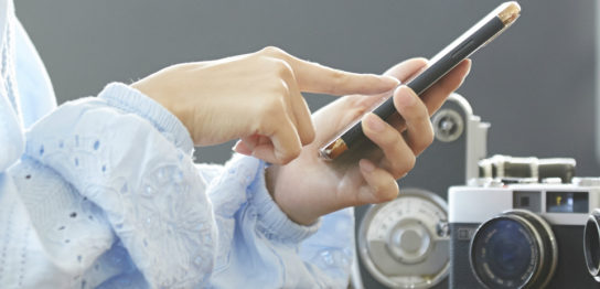 スマホで人気のフィルムカメラ風フィルターアプリの解説