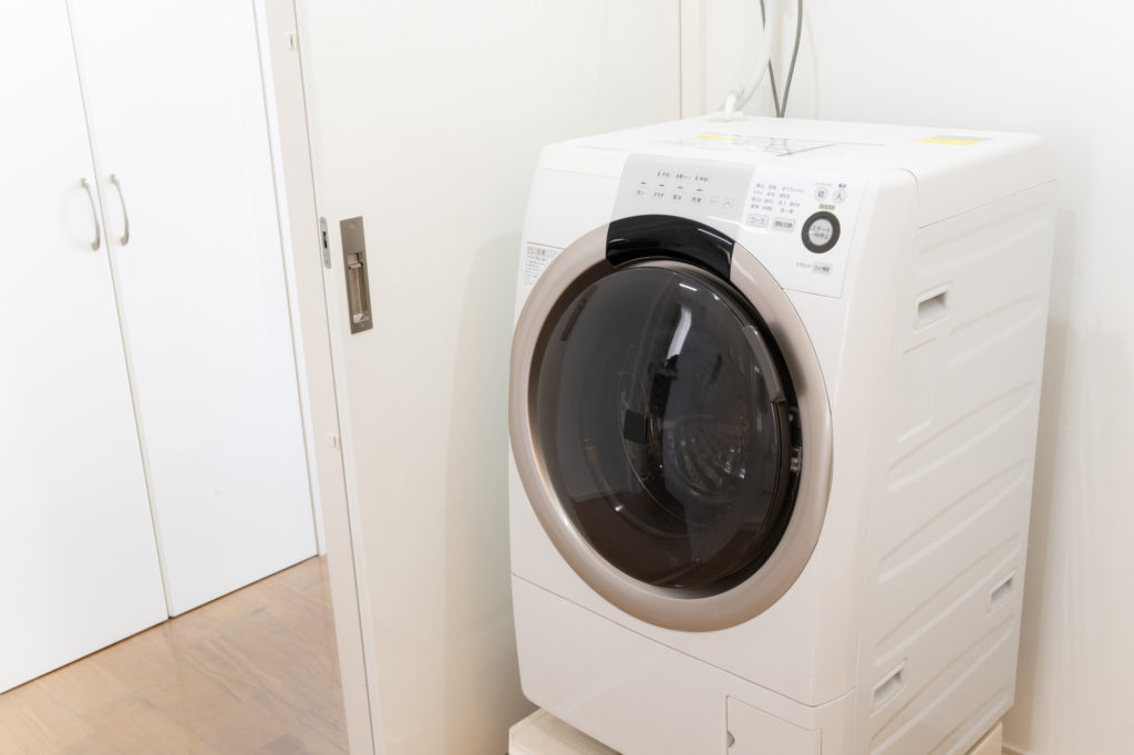 ドラム式洗濯機のメリットとデメリット 掃除が必要になる場所を解説