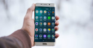 有機ELのスマホを一覧で解説 有機ELとはなにか メリットと特徴