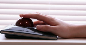 トラックボールとはなにか？選び方のコツとおすすめの品を解説