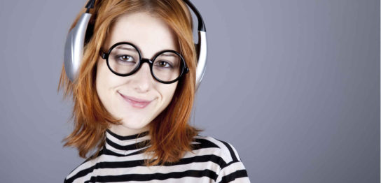 メガネをしていても痛くないヘッドホンの選び方 おすすめの品を解説