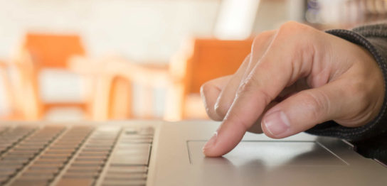 タッチパッド対応ノートパソコンを使うメリット 選び方とおススメ品