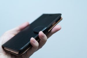 エクスペリアz5向けのスマホケースの種類とおすすめの品を解説