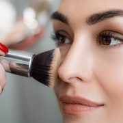 スキンケアパウダーってなに？基本的な使い方とおすすめの製品14選