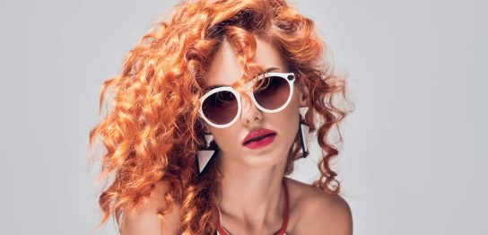 オシャレで効果的なサングラスラスの選び方とおすすめアイテムを解説！