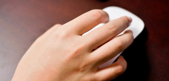 使いやすくて便利な無線マウスの選び方とおすすめの製品を解説