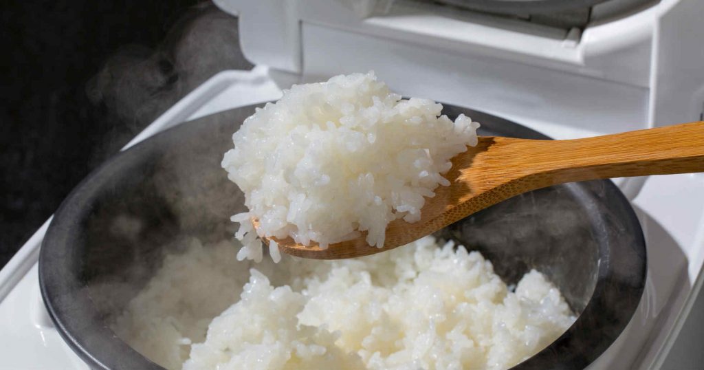お米の味は加熱方式で変わる？炊飯器をメーカーごとに特徴を解説