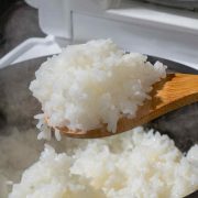 お米の味は加熱方式で変わる？炊飯器をメーカーごとに特徴を解説