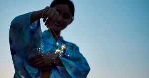 手持ち花火の魅力と選び方 注意点とおすすめの品10選を解説