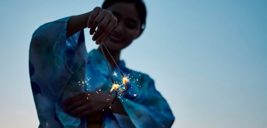 手持ち花火の魅力と選び方 注意点とおすすめの品10選を解説