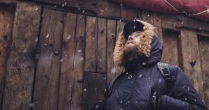 オシャレに暖かく！ダウンジャケットの選び方とおすすめ品6選を解説