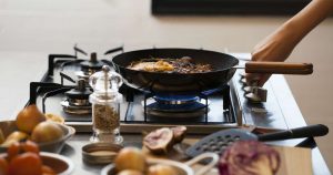 料理に最適なフライパンの選び方 おすすめのフライパンを紹介！