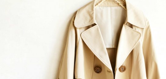 トレンチコートってなに？選び方と男女別でおすすめの品10選を解説