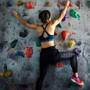 ボルダリングシューズとは何かを解説 安く購入できる方法やおすすめ商品を紹介