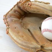 おすすめの野球グローブについて解説 ポジションごとのおすすめや商品を紹介