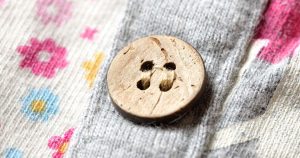 ボタンを簡単に付けられる簡易ボタン付けを解説 おすすめ商品なども紹介！