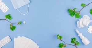 花粉症に困る秋の注意点 春の花粉症との違いと対策 花粉症に効く薬