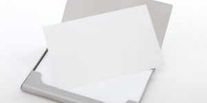 ビジネスシーンに欠かせない名刺入れの解説 名刺入れのおすすめ商品も紹介