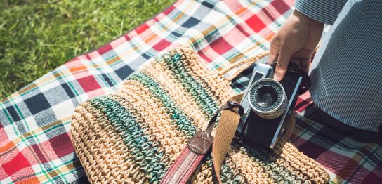 アウトドアシーンで大活躍のレジャーシートの選び方を解説 おすすめ商品も紹介