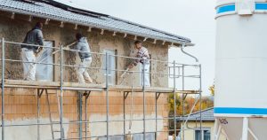 外壁塗装の相場はどれくらい？費用が決まるポイントと抑える方法