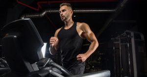 メンズ用トレーニングウェアの選び方を解説 おすすめ商品・ブランドを紹介