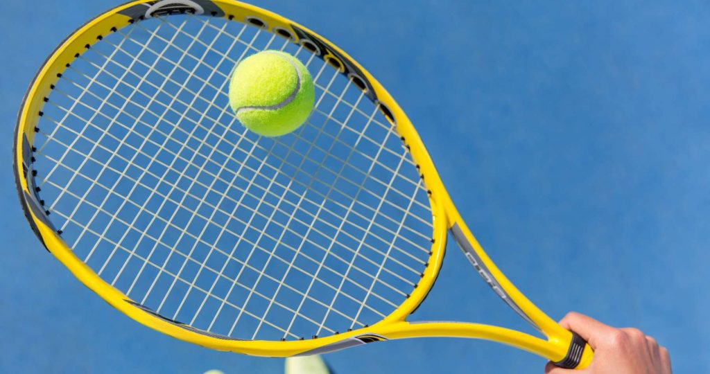 テニスラケットのおすすめメーカーを紹介 選び方やおすすめ商品も解説 | dorekau ドレカウ