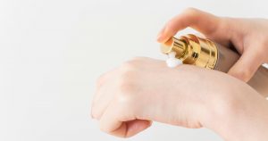 いい香りのハンドクリームって？選び方のポイントとおすすめ品を解説