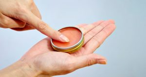 リップバームってなに？リップクリームとの違いと使い方 おすすめ品