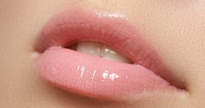 リップの色を長時間保つには？リップティントの選び方とおすすめ品