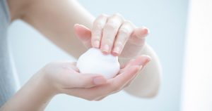 毛穴クレンジングってなに？黒ずみや角栓が目立つ理由とおすすめ品