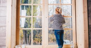 窓を防寒するグッズの効果とメリット 選び方とおすすめ品を解説