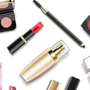 30代向けのメイクって？アラサー女性のメイク法とおすすめ品を解説