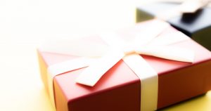 誕生日プレゼントの選び方とは？相場や選び方 おすすめ品を解説