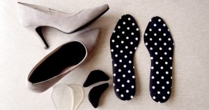 足の悩みを解決するには？中敷インソールの選び方とおすすめ品を解説