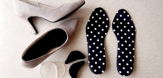 足の悩みを解決するには？中敷インソールの選び方とおすすめ品を解説