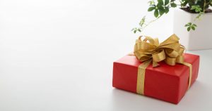 女性の退職祝いのプレゼントはどう選ぶ？相場と注意点 おすすめ品