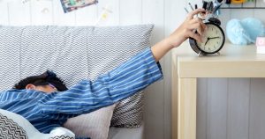 目覚まし時計の選び方とは？デジタル式・アナログ式別のおすすめの品