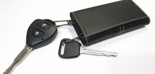 キーケースで人気の品は？選び方のポイントとブランド別のおすすめ品