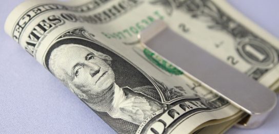 プレゼントにも最適なマネークリップの選び方を解説 ブランド別おすすめ商品も紹介