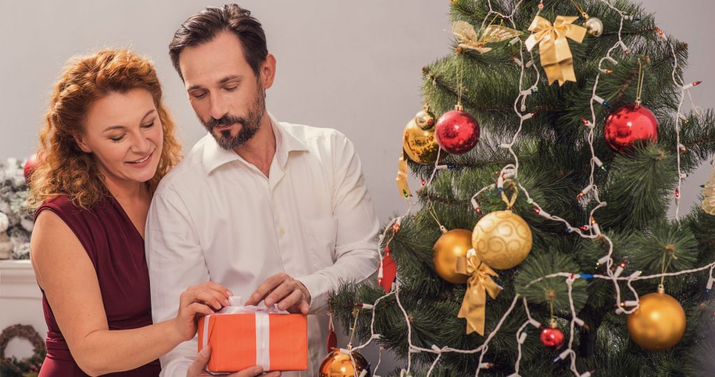 妻へのおすすめのクリスマスプレゼントとは何か 選び方やおすすめのプレゼントを紹介