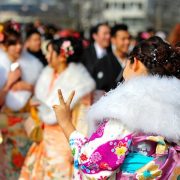 成人式の振袖に必要な物とは？購入・レンタル別の費用とおすすめの品