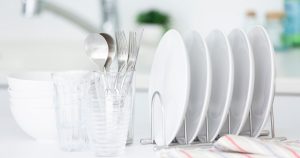 一人暮らしに必要な食器は？種類ごとの特徴とおすすめの品を解説